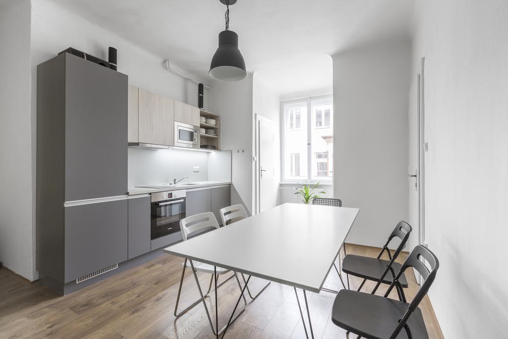 Premier Apartments Old Town Hradebni براغ المظهر الخارجي الصورة